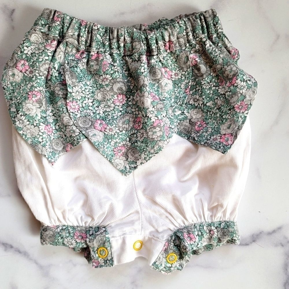 90's country cottage core baby girl bloomers under